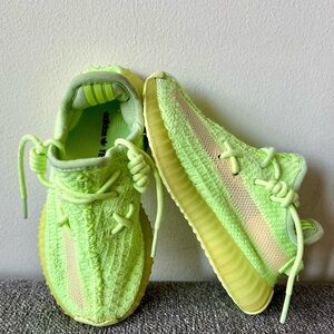 adidas Yeezy Boost 350 V2 GID Kids 'Glow'
